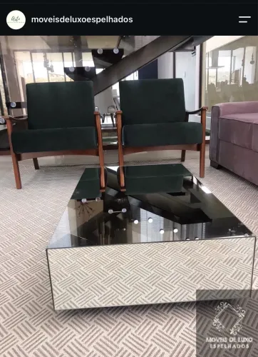 Mesa de centro espelhada