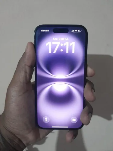 iPhone 16