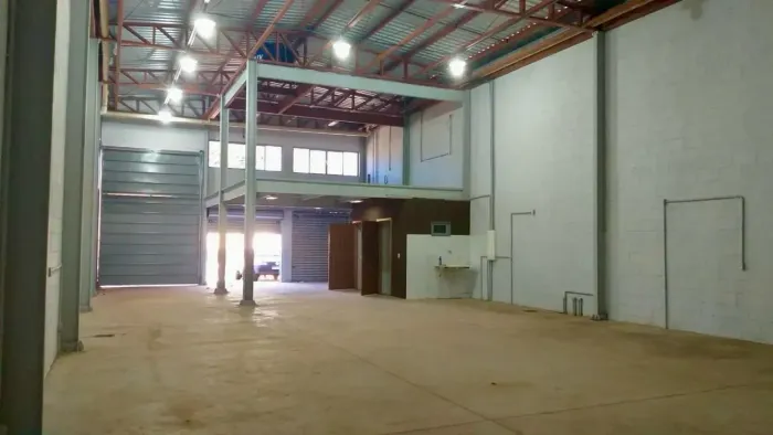 Galpão 280 M2 - Residencial Recanto do Bosque - Goiânia - GO
