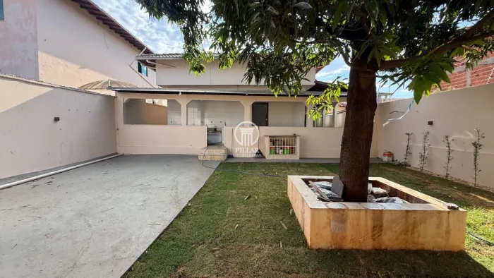 CASA TÉRREA À VENDA NO VERA CRUZ MONTES CLAROS/MG