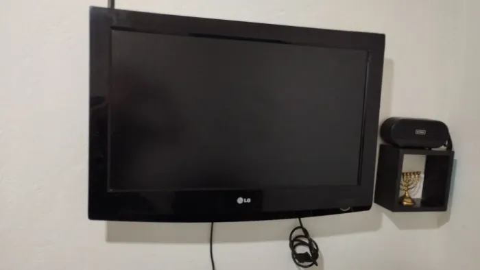 Tv LG lcd 32 polegadas funcionando perfeitamente