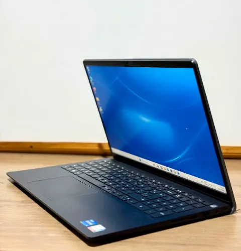 Dell Vostro 3510 i5 11ª Geração 8GB SSD 256GB Full HD