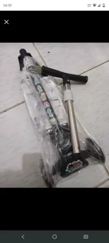 Patinete infantil novo (led incluso na roda)