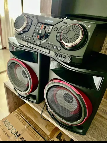 Som LG CJ 88 XBoom 2350 Watts