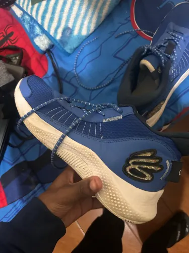 Tênis under armour 
