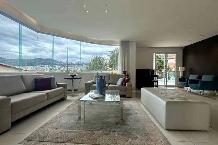 Casa à Venda - São Bento, 5 Quartos, 438 m2