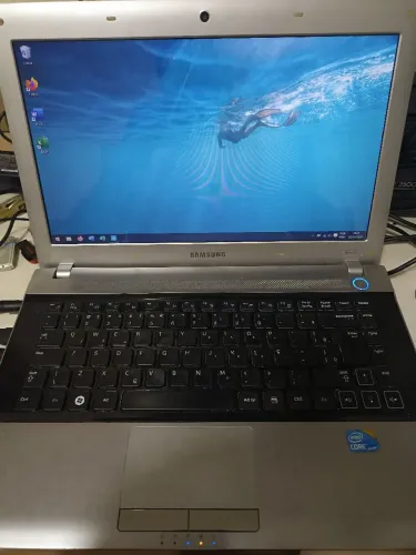 Notebook Samsung com processador Intel i5