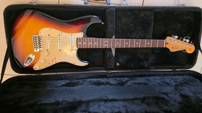 GUITARRA FENDER MEXICANA
