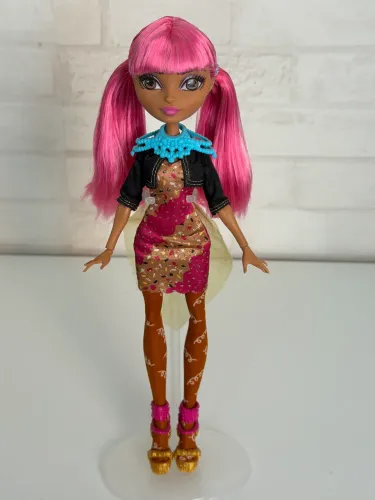 Boneca Ever After High Ginger BeadHouse Básica 