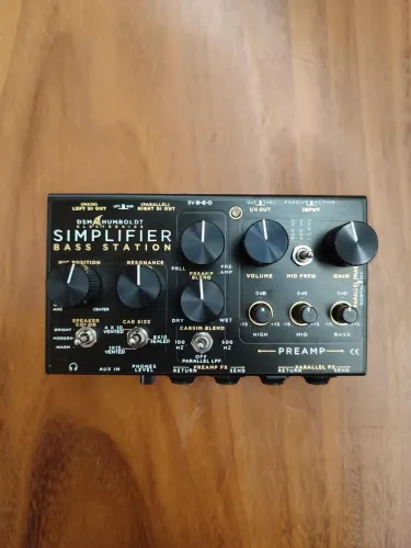 Pedal DSM Humboldt Simplifier Bass Station - Emulação 0 watt SVT