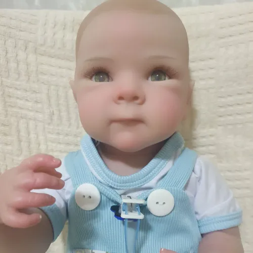 Lindo bebê  reborn, tamanho 46 cm.
