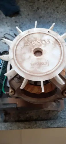 Motor de portão eletronico.