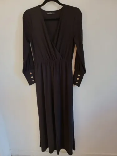 Macacão feminino Cortelle com decote transpassado em microfibra preto tamanho P
