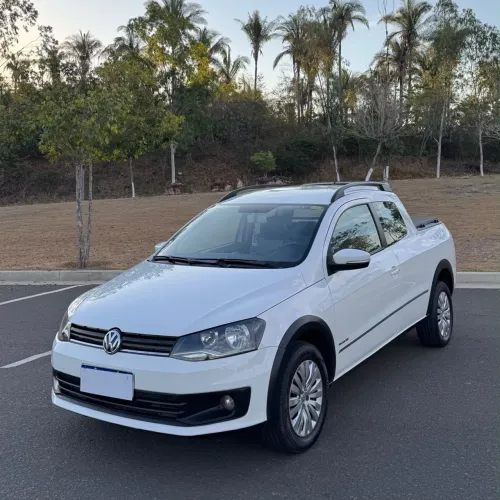 Volkswagen Saveiro Highline 1.6 T. Flex 8V CD 2016