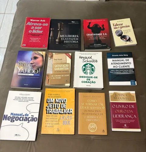 Vendo 12 livros de liderança