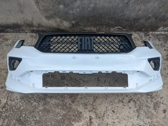 Para-choque Dianteiro Fiat Cronos Com Grade Superior Original.