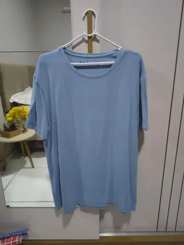 Camisa de algodão azul slim tamanho G