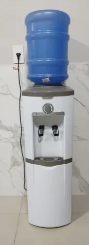 Bebedouro Esmaltec de coluna + galão