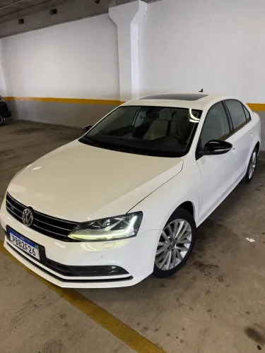 Volkswagen Jetta Comfortline 1.4 TSI 16V 4P Aut. 2017
