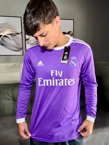 CAMISA RETRÔ REAL MADRID 2017