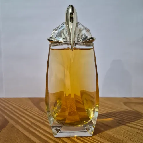 Perfume Alien Eau Extraordinaire