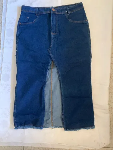 Saia Jeans Longa Feminina - Barra Desfiada - Nova