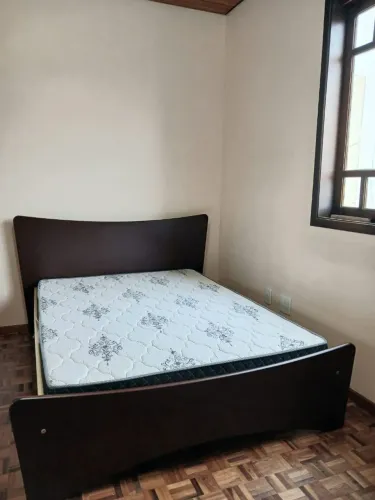 Cama casal com colchão