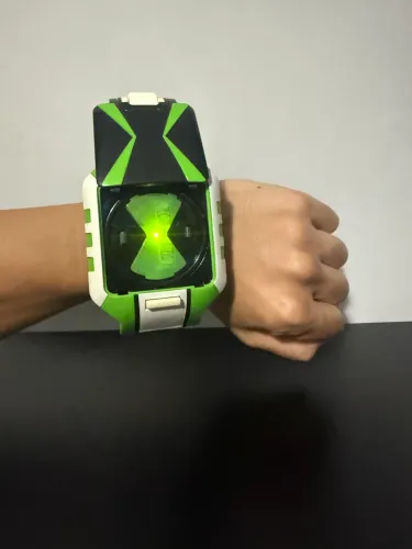 Relogio ben 10 omnitrix omniverse