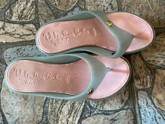 Chinelo Kidy + Valentina Pontes (Original)