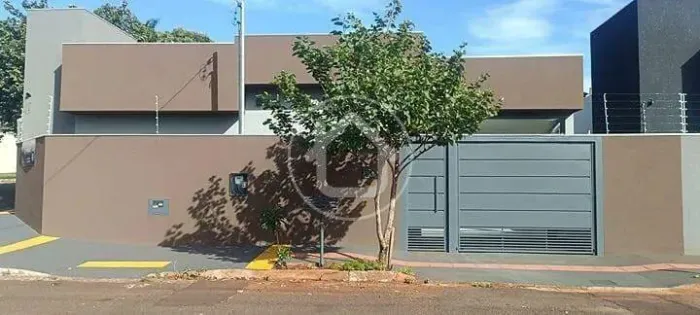 CASA NOVA COM 1 SUÍTE + 2 QUARTOS NO CABREÚVA.