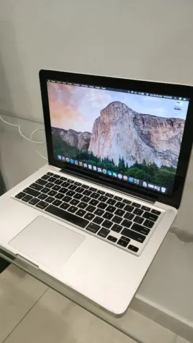 MacBook Pro 2010 Tela 13 - Intel Core 2 Duo - 6 GB Memoria - Nvidia GeForce -