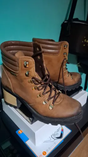 Bota Coturno Feminina