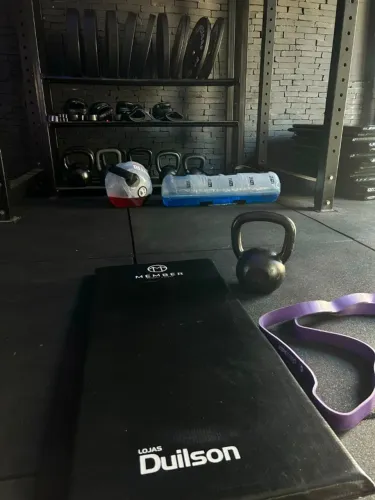 Suporte para Anilhas, Kettlebells e Acessórios
