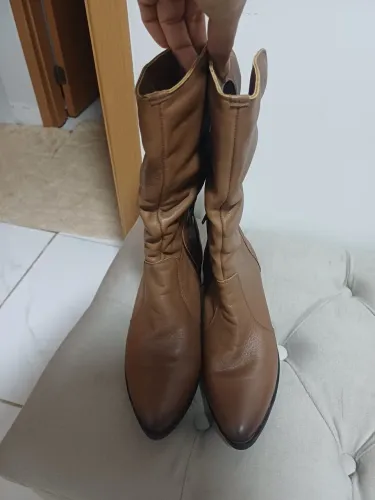 Bota Cano Médio (sem uso)