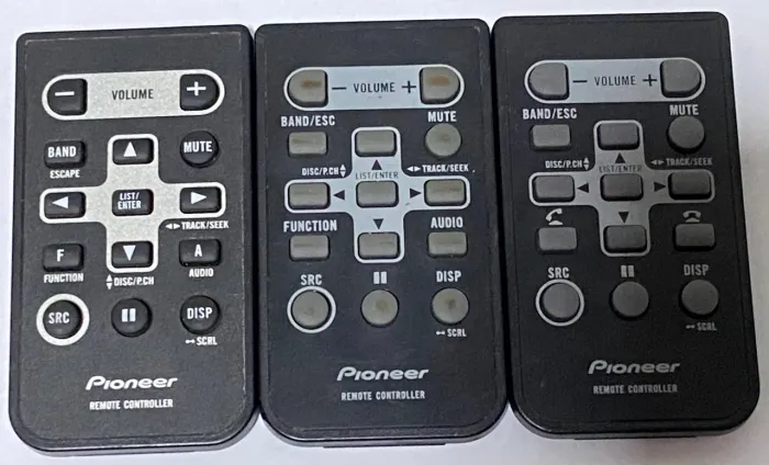 Controles Pioneer R$ 80,00 os 3