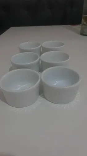 Jogo de 6 ramequins de cerâmica brancos