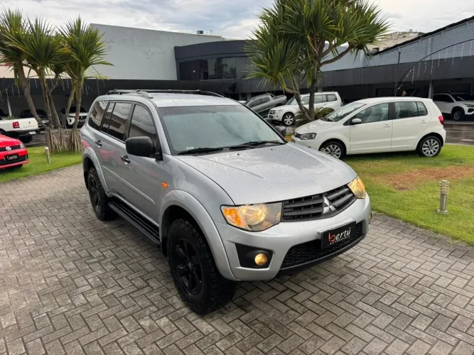Mitsubishi Pajero Dakar 3.2 4X4 T.i. Dies. 5P Mec. 2015