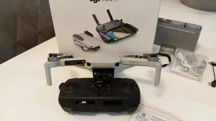 Dji mini SE combo com 2 baterias e anac