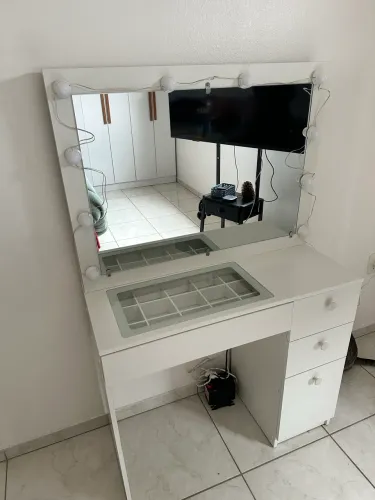 Penteadeira camarim com espelho grande
