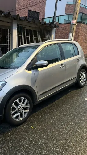 Volkswagen Up! Cross 1.0 T. Flex 12V 5P 2016
