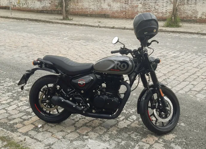 Vendo ou troco por veículo, Hunter 350 ano 2025 com apenas 4.300 km.