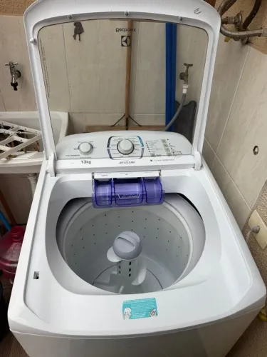 Vendo máquina de lavar 13 kg