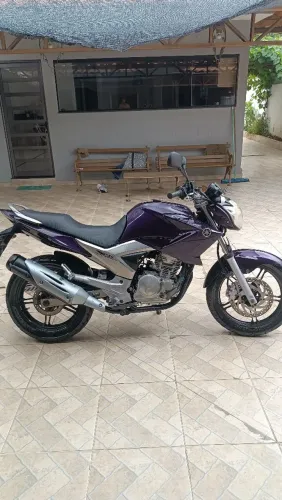 Yamaha Fazer 250 Abaixo da tabela