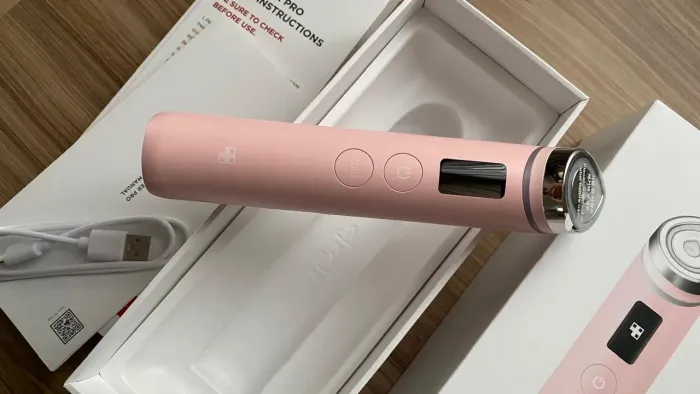 medicube Age-R Booster Pro Pink