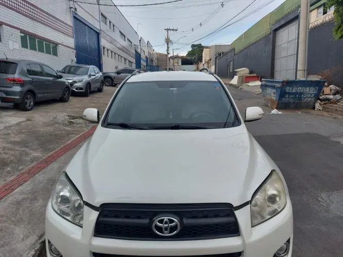Toyota RAV4 2.4 4X2 16V 170cv Aut. 2011