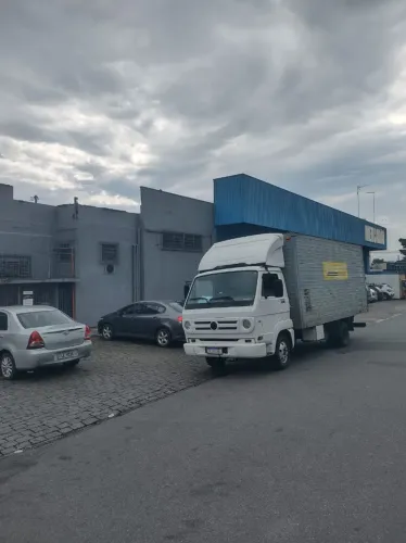 Caminhão 3/4 bau