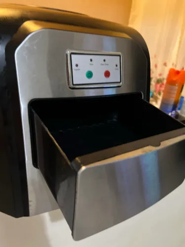 Máquina de Gelo Fun Kitchen - Seminova