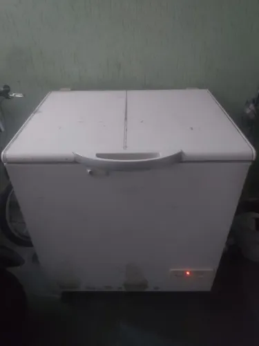 Freezer horizontal Electrolux 220 litros 110v