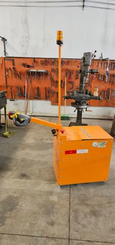 REBOCADOR 2000 kg. NOVO