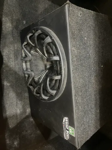 Vendo subwoofer com módulo a400
